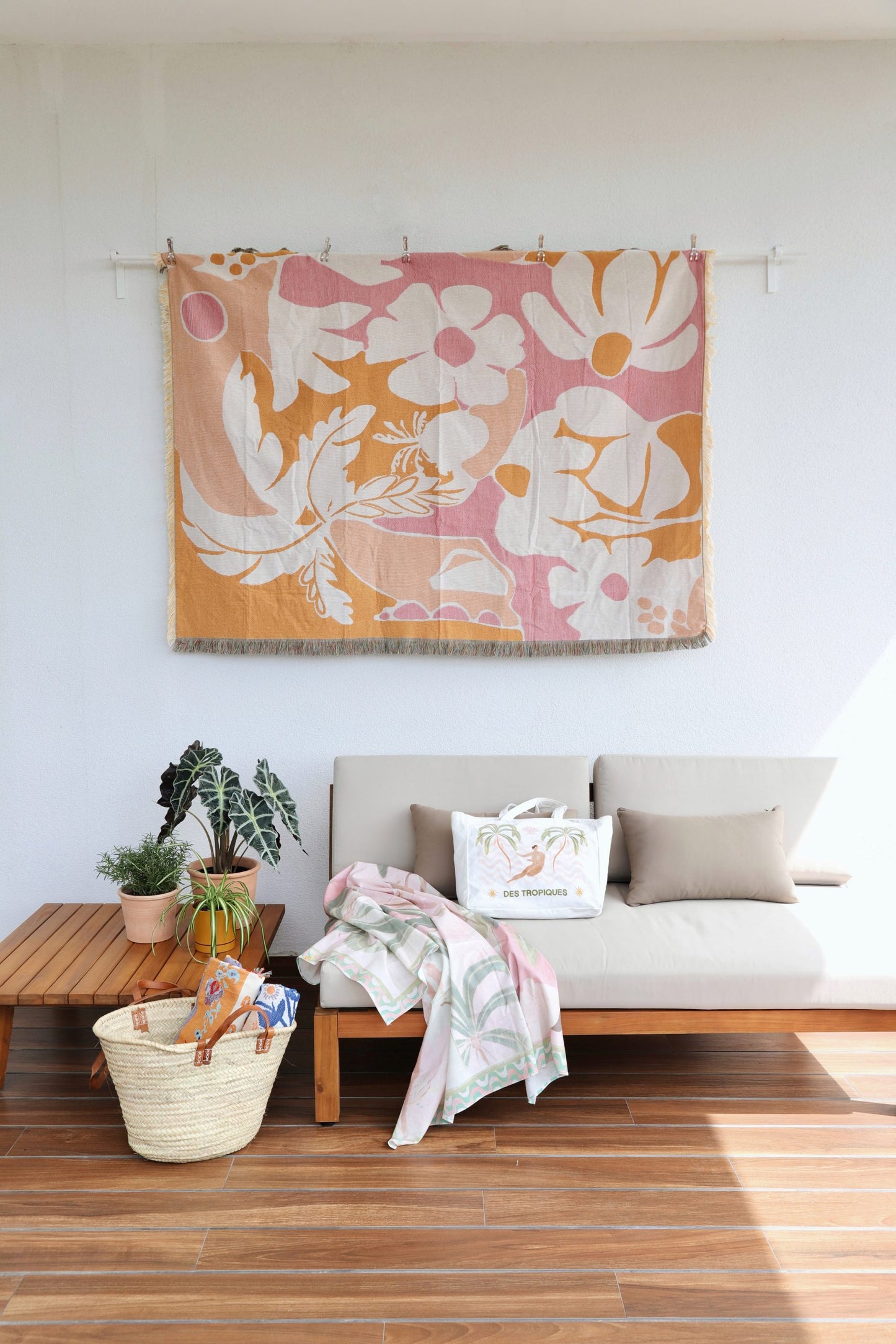 Des Tropiques Throw