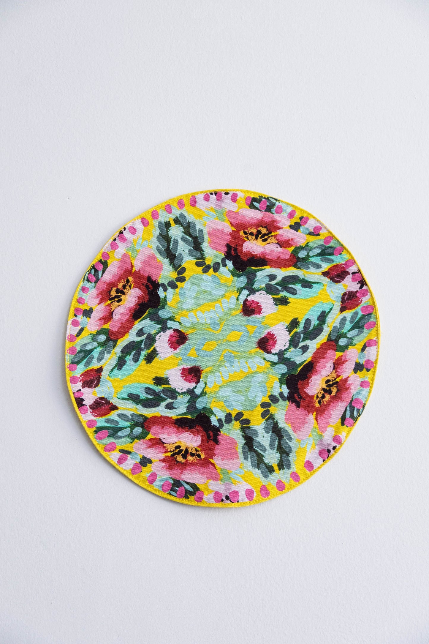 PRESALE TABLE MAT ROSES