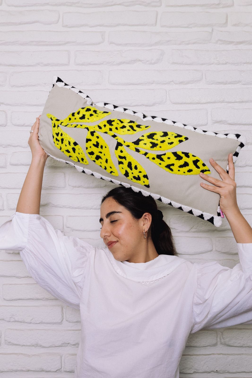 Leaf Cushion